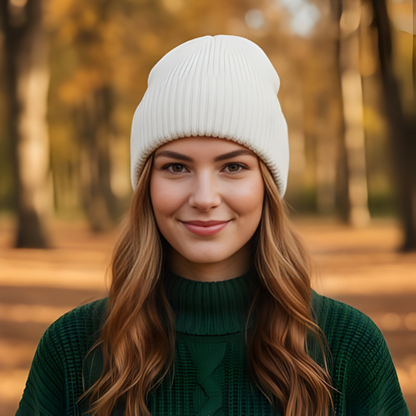 bonnet femme sourir automne