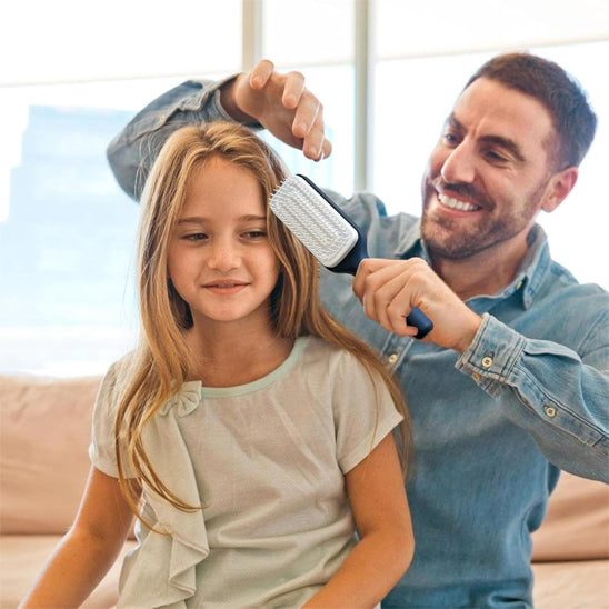 pere brosse a cheveux fillette